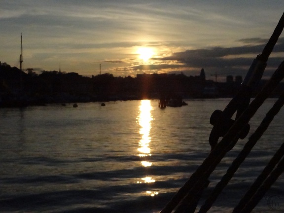 20120803-20h21m07-Chi